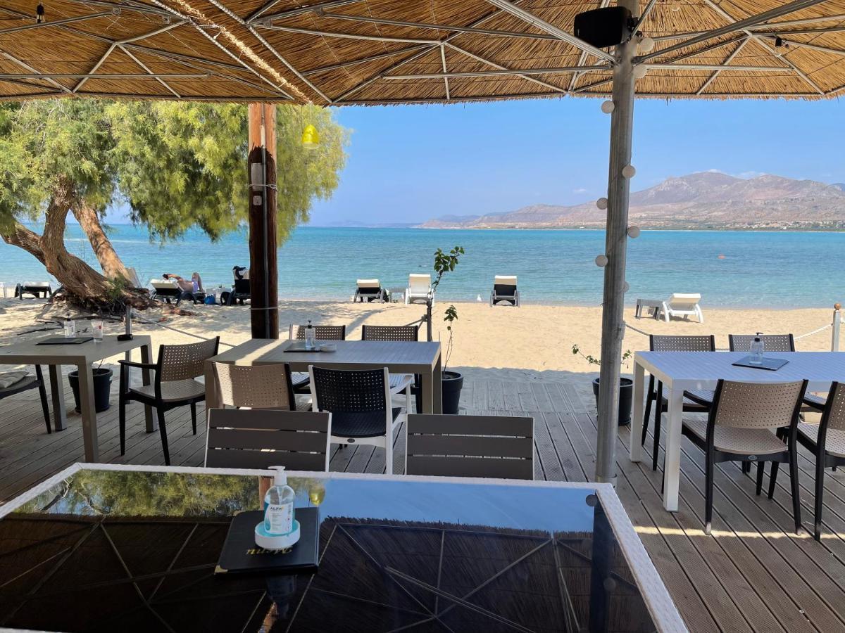 Coralli Rooms & Restaurant 엘라포니소스 외부 사진