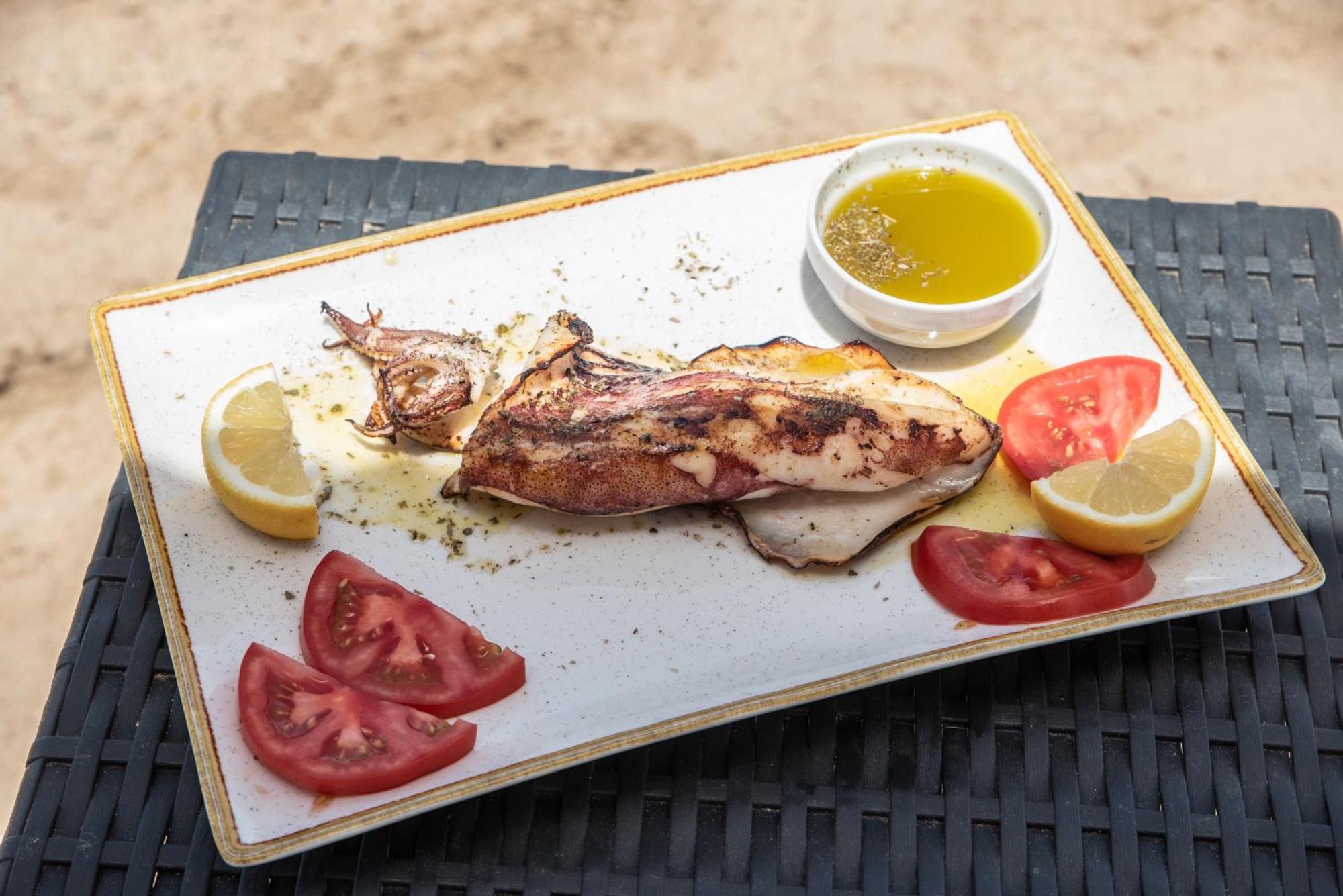 Coralli Rooms & Restaurant 엘라포니소스 외부 사진